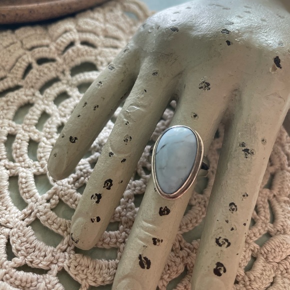 Chalcedony Sterling Silver Ring - Picture 1 of 5